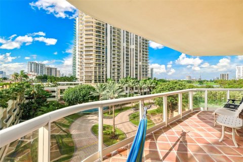 Condo in Aventura, Florida, 2 bedrooms  № 1370662 - photo 6