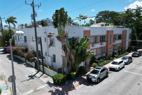 Condo in Miami Beach, Florida, 1 bedroom  № 1231062 - photo 8