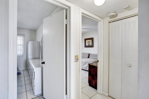 Copropriété à vendre à Deerfield Beach, Floride: 2 chambres, 76.92 m2 № 1038306 - photo 24