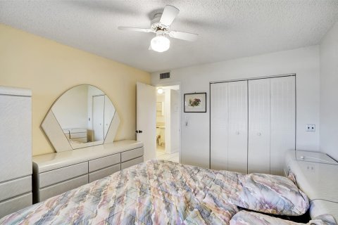 Copropriété à vendre à Deerfield Beach, Floride: 2 chambres, 76.92 m2 № 1038306 - photo 15