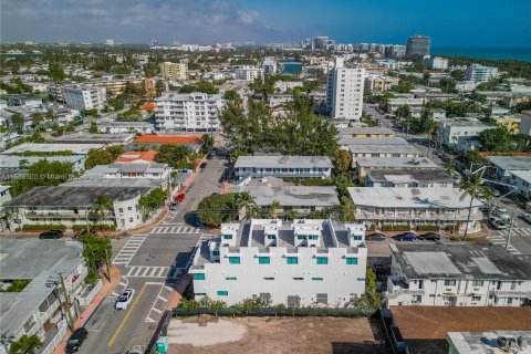 Купить коммерческую недвижимость в Майами-Бич, Флорида № 1098564 - фото 2