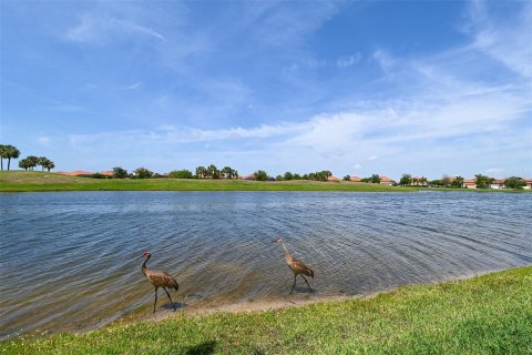 House in Venice, Florida 4 bedrooms, 290.69 sq.m. № 1390530 - photo 27