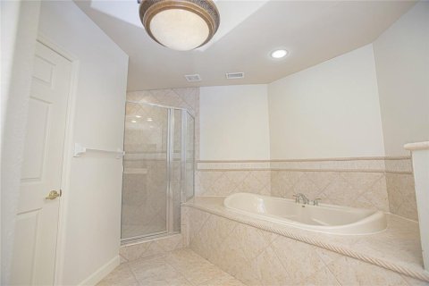 Condominio en venta en Orlando, Florida, 3 dormitorios, 236.81 m2 № 1022968 - foto 28