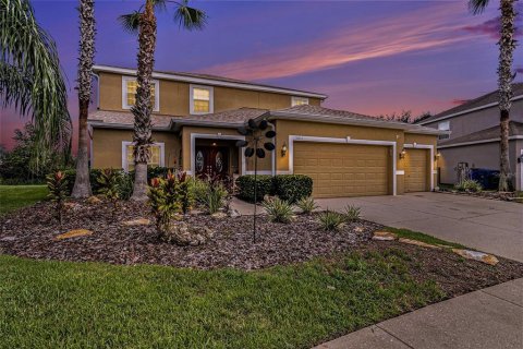 Casa en venta en Land O' Lakes, Florida, 5 dormitorios, 298.03 m2 № 1387476 - foto 7