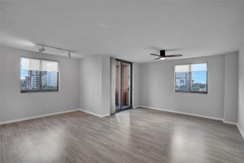 Condo in Fort Lauderdale, Florida, 3 bedrooms  № 1225912 - photo 25