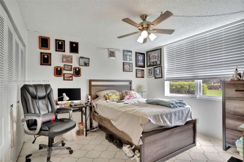 Condo in Margate, Florida, 2 bedrooms  № 1384431 - photo 12