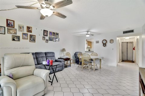 Copropriété à vendre à Margate, Floride: 2 chambres, 92.9 m2 № 1384431 - photo 10