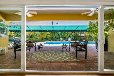 Villa ou maison à vendre à Pinecrest, Floride: 5 chambres, 338.44 m2 № 1096991 - photo 6
