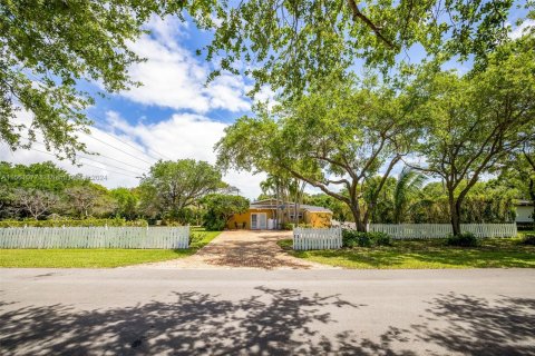 Villa ou maison à vendre à Pinecrest, Floride: 5 chambres, 338.44 m2 № 1096991 - photo 20
