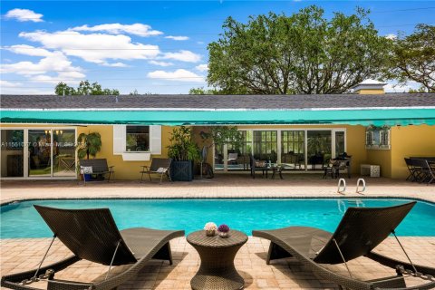 Casa en venta en Pinecrest, Florida, 5 dormitorios, 338.44 m2 № 1096991 - foto 7