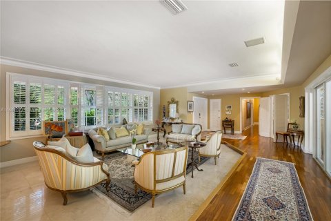 Villa ou maison à vendre à Pinecrest, Floride: 5 chambres, 338.44 m2 № 1096991 - photo 4