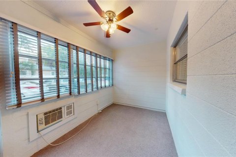 Condo in Saint Petersburg, Florida, 1 bedroom  № 1392452 - photo 22