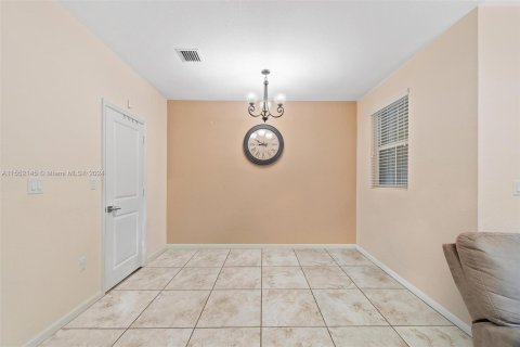 Casa en venta en Homestead, Florida, 3 dormitorios, 160.81 m2 № 1073182 - foto 20