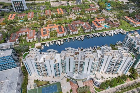 Condominio en venta en Aventura, Florida, 3 dormitorios, 126.53 m2 № 1073147 - foto 3