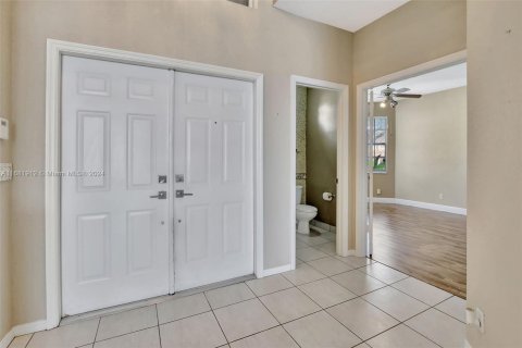 Villa ou maison à vendre à Pembroke Pines, Floride: 5 chambres, 310.76 m2 № 1415370 - photo 27