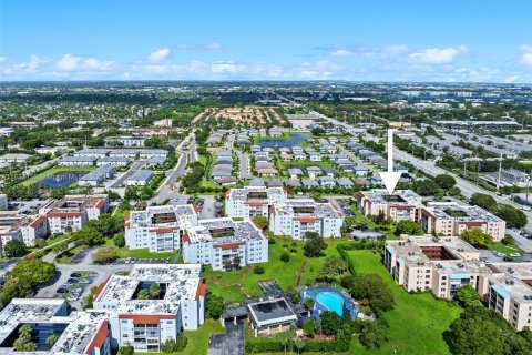 Condo in Lauderdale Lakes, Florida, 2 bedrooms  № 1423150 - photo 2