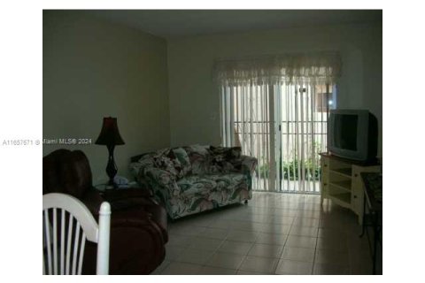 Copropriété à vendre à Hialeah, Floride: 3 chambres, 130.06 m2 № 1358963 - photo 2