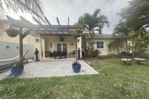House in Homestead, Florida 4 bedrooms, 203.55 sq.m. № 1072571 - photo 3