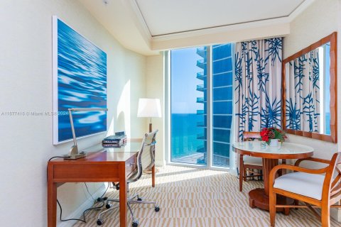 Condominio en venta en Sunny Isles Beach, Florida, 1 dormitorio, 94.85 m2 № 1402965 - foto 30