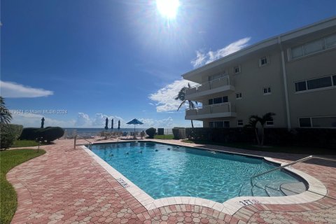 Copropriété à vendre à Hillsboro Beach, Floride: 2 chambres, 83.61 m2 № 1398115 - photo 24