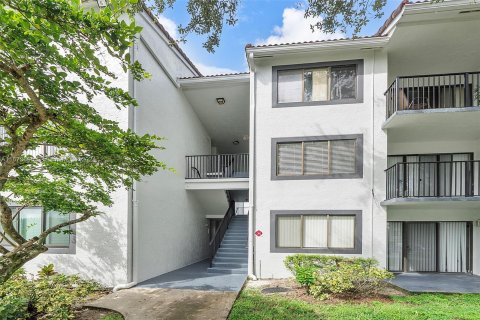 Condo in Coral Springs, Florida, 2 bedrooms  № 1398116 - photo 5