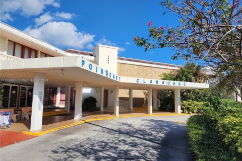 Condo in Aventura, Florida, 1 bedroom  № 1222139 - photo 13