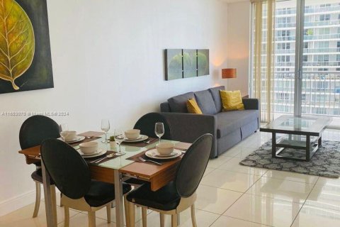 Condominio en venta en Miami, Florida, 1 dormitorio, 76.64 m2 № 1222053 - foto 6