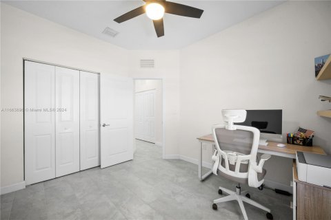 Townhouse in Miami, Florida 3 bedrooms, 157.47 sq.m. № 1375581 - photo 27