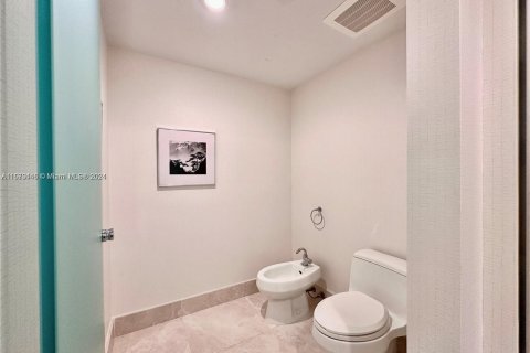 Condo in Sunny Isles Beach, Florida, 3 bedrooms  № 1396290 - photo 27