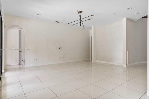 Casa en alquiler en Cooper City, Florida, 5 dormitorios, 362.13 m2 № 1396248 - foto 14