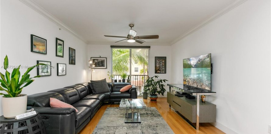 Condo in Hollywood, Florida, 2 bedrooms  № 1396247