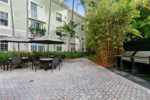 Condo in Hollywood, Florida, 2 bedrooms  № 1396247 - photo 28