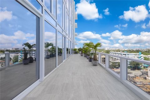 Copropriété à vendre à Surfside, Floride: 4 chambres, 494.33 m2 № 1320963 - photo 16