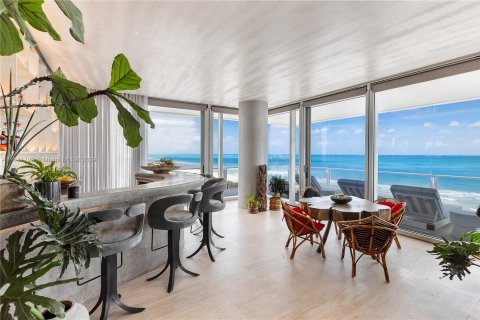 Copropriété à vendre à Surfside, Floride: 4 chambres, 494.33 m2 № 1320963 - photo 4