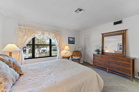 Condo in Stuart, Florida, 2 bedrooms  № 1033716 - photo 14