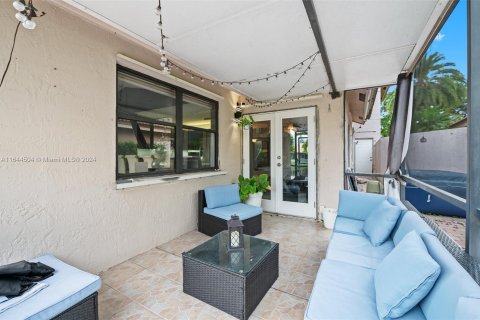 Casa en venta en Davie, Florida, 3 dormitorios, 194.91 m2 № 1328254 - foto 28