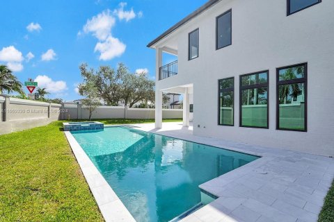 Casa en venta en Hollywood, Florida, 6 dormitorios, 442.59 m2 № 1387877 - foto 16