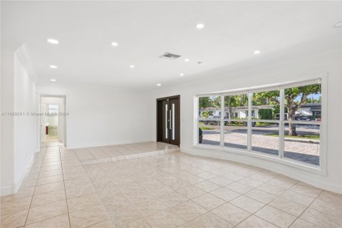 Villa ou maison à vendre à Miami, Floride: 4 chambres, 254.55 m2 № 1387875 - photo 21