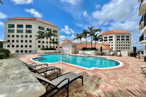 Condominio en venta en Coral Gables, Florida, 2 dormitorios, 100.33 m2 № 1352153 - foto 28