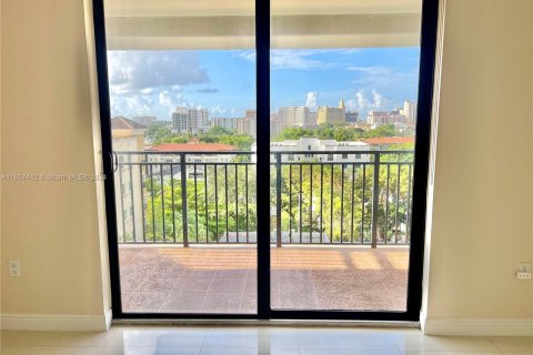 Condominio en venta en Coral Gables, Florida, 2 dormitorios, 100.33 m2 № 1352153 - foto 3