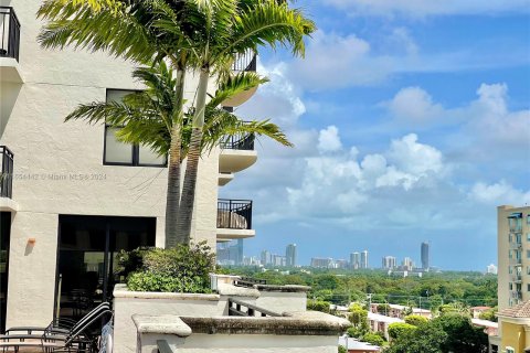 Condominio en venta en Coral Gables, Florida, 2 dormitorios, 100.33 m2 № 1352153 - foto 30