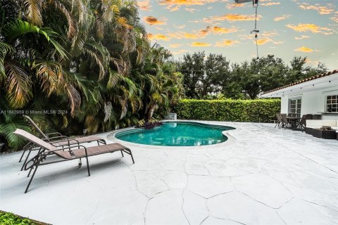 Casa en venta en Miami, Florida, 5 dormitorios, 257.71 m2 № 1352114 - foto 21