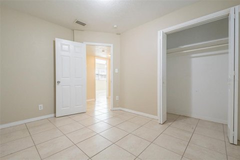 House in Tampa, Florida 3 bedrooms, 97.83 sq.m. № 1419221 - photo 20