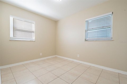 House in Tampa, Florida 3 bedrooms, 97.83 sq.m. № 1419221 - photo 22