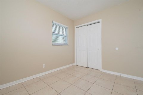 House in Tampa, Florida 3 bedrooms, 97.83 sq.m. № 1419221 - photo 25