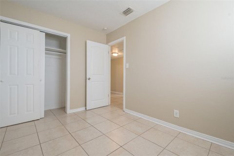 House in Tampa, Florida 3 bedrooms, 97.83 sq.m. № 1419221 - photo 24