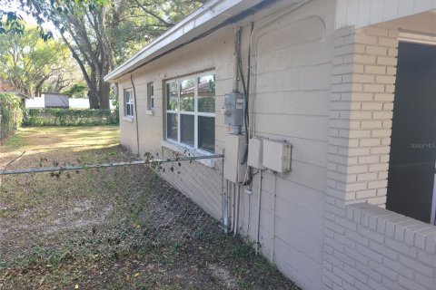 House in Tampa, Florida 3 bedrooms, 97.83 sq.m. № 1419221 - photo 2