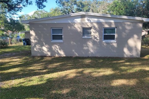 House in Tampa, Florida 3 bedrooms, 97.83 sq.m. № 1419221 - photo 4