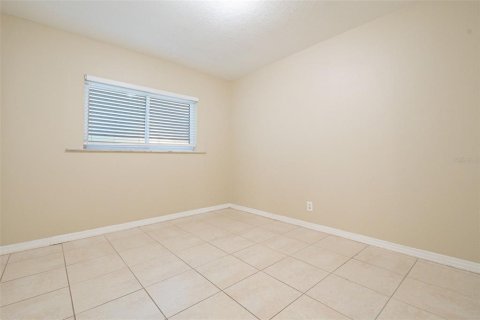 House in Tampa, Florida 3 bedrooms, 97.83 sq.m. № 1419221 - photo 18