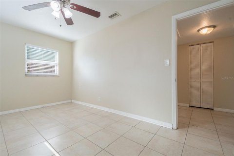 House in Tampa, Florida 3 bedrooms, 97.83 sq.m. № 1419221 - photo 29